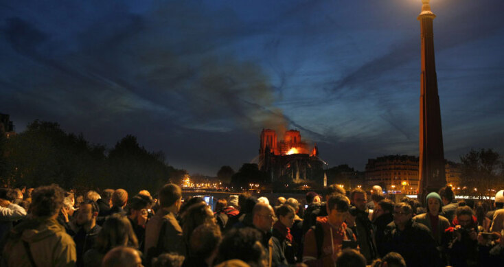 Παναγία των Παρισίων - φωτιά