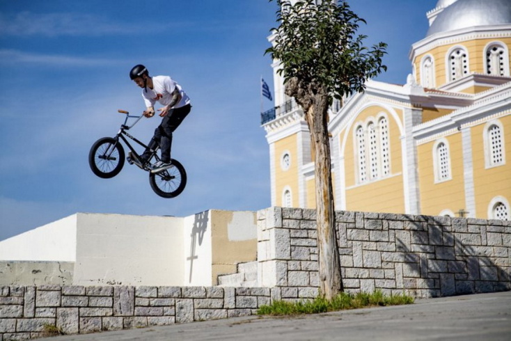 Γιώργος Νταβουτιάν