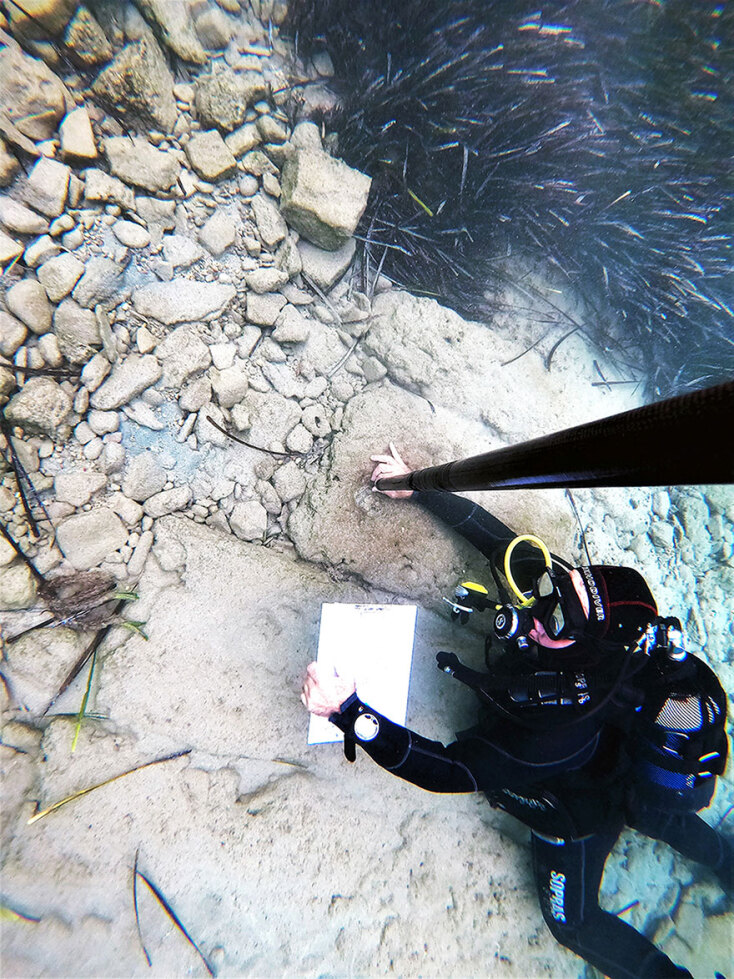 Κρήτη: Υποθαλάσσιος καθαρισμός στην Ολούντα, την αρχαία πόλη που είναι βυθισμένη στον Κόλπο της Ελούντας