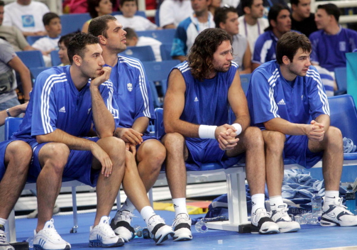 Ο Βασίλης Σπανούλης μαζί με τον Δήμο Ντικούδη, τον Δημήτρη Παπανικολάου και τον Φραγκίσκο Αλβέρτη