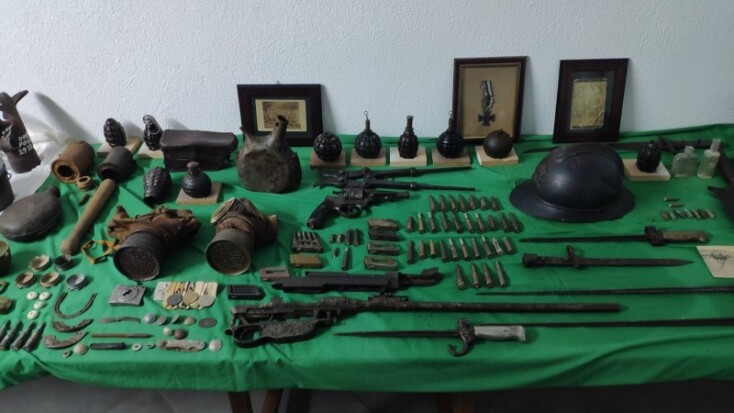 Ολόκληρο οπλοστάσιο από τον... πόλεμο σε σπίτι στο Κιλκίς