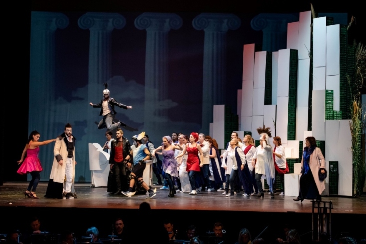 Ο ΟΠΑΝΔΑ προσφέρει δωρεάν online παρακολούθηση τις τρεις οπερέτες που ανέβηκαν στο θέατρο Ολύμπια