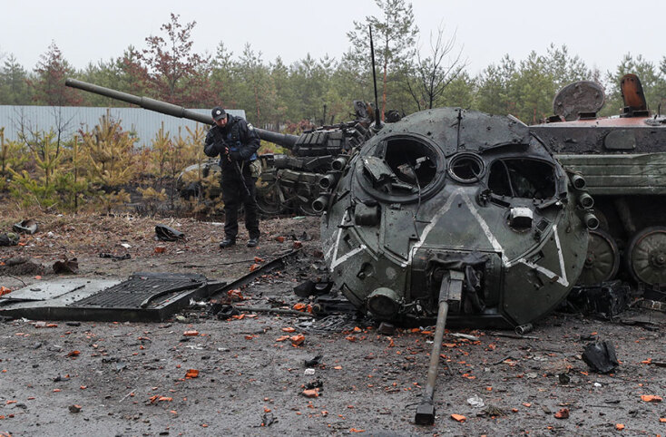 Κατεστραμμένο ρωσικό άρμα μάχης στον οικισμό Dmitrivka κοντά στο Κίεβο