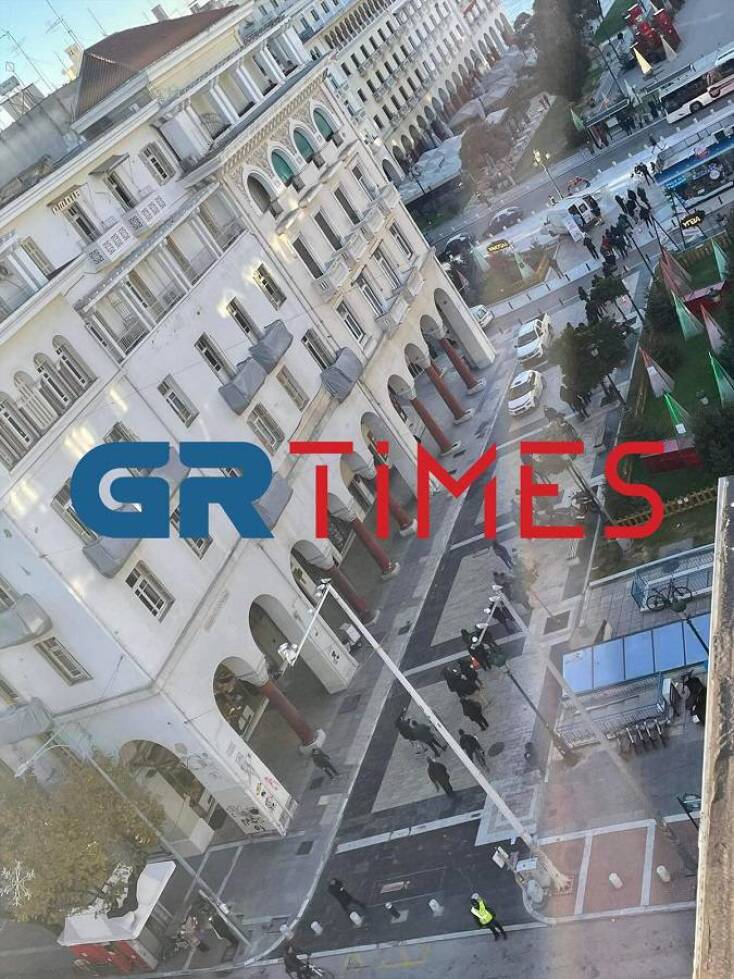 Θεσσαλονίκη: Απίστευτη ουρά στα εμβόλια χωρίς ραντεβού (ΦΩΤΟ-VIDEO)