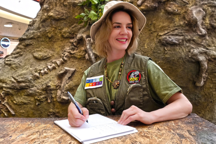 Οι δεινόσαυροι ξαναζωντανεύουν στο RIVER WEST