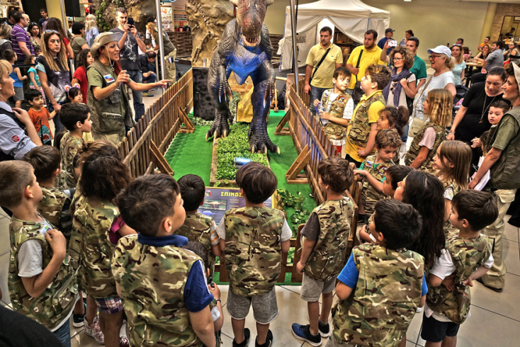Οι δεινόσαυροι ξαναζωντανεύουν στο RIVER WEST