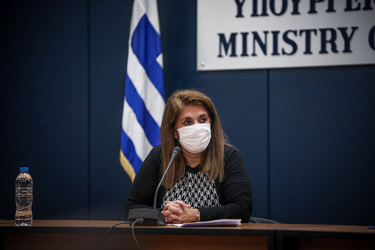 Βάνα Παπαευαγγέλου, καθηγήτρια Παιδιατρικής Λοιμωξιολογίας της Ιατρικής Σχολής του ΕΚΠΑ και μέλος της Επιτροπής Εμπειρογνωμόνων του Υπουργείου Υγείας