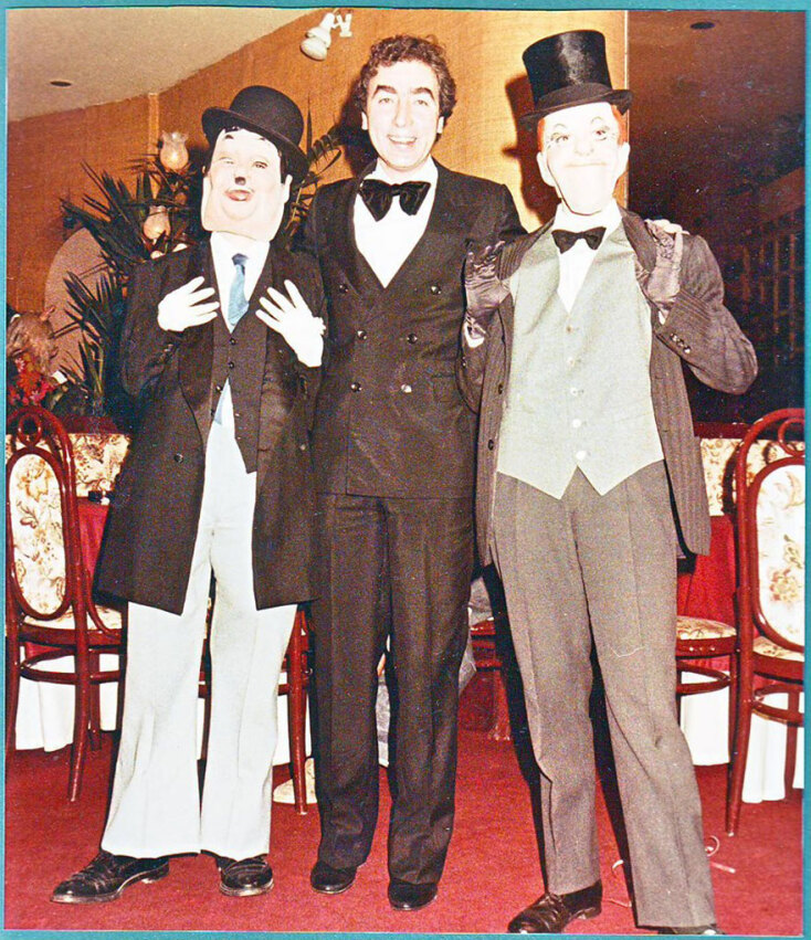 Δημήτρης Παπαζυμούρης - 9+9