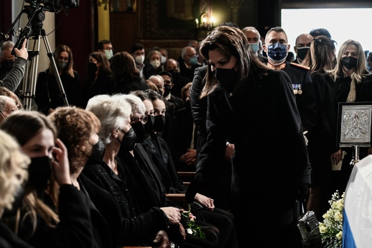 Στον Ιερό Ναό Αγίου Σπυρίδωνος η Γιάννα Αγγελοπούλου