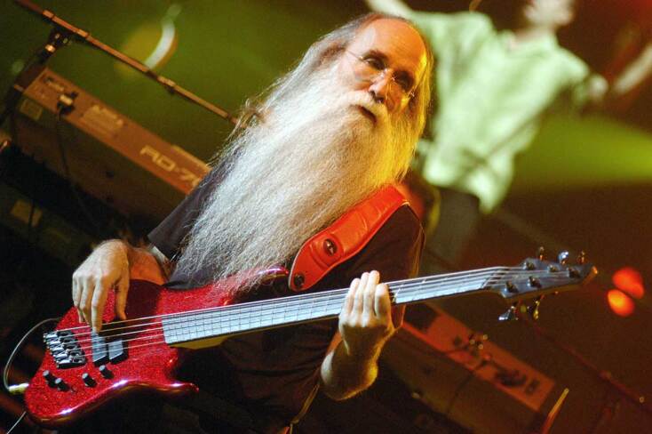 Στιγμιότυπο από τη συναυλία του Phil Collins στο ΣΕΦ το 2005