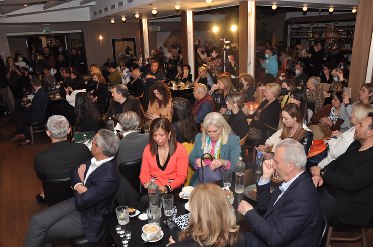 Σπύρος Πετρουλάκης - «Κατά Ιωάννη»: Η παρουσίαση του βιβλίου στο Public Café Συντάγματος