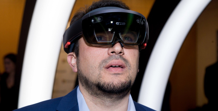 Σε μια ξεχωριστή βραδιά γεμάτη τεχνολογική καινοτομία, η Microsoft Hellas, γιόρτασε τα 25 χρόνια παρουσίας της στην ελληνική αγορά, την Τετάρτη 22 Νοεμβρίου, στο κατάμεστο Εστιατόριο του Κέντρου Πολιτισμού Ίδρυμα Σταύρος Νιάρχος. 