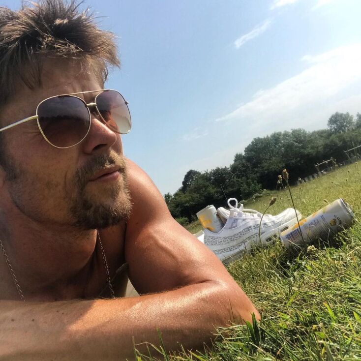 Ο σωσίας του Μπραντ Πιτ, Νέιθαν Μιντς © Instagram / bradpitt_lookalike