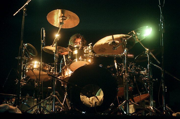 Placebo -Στιγμιότυπο από τη συναυλία του γκρουπ στην Ελλάδα το 1999