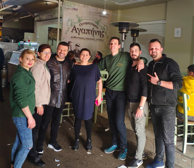 Για πατσά στη Δημοτική Αγορά των Χανίων ο Γιάννης Πλούταρχος