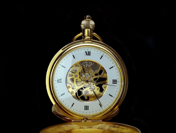 pocket-watch-2061228_1920.jpg