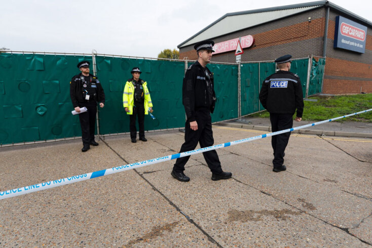 Συνολικά 39 πτώματα εντοπίστηκαν σε νταλίκα στο ανατολικό Λονδίνο