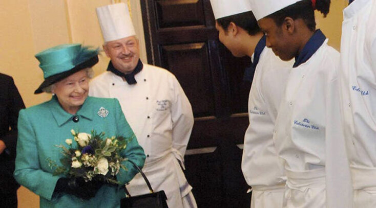 queen_elizabeth_hiring_chef_buckingham_palace.jpg