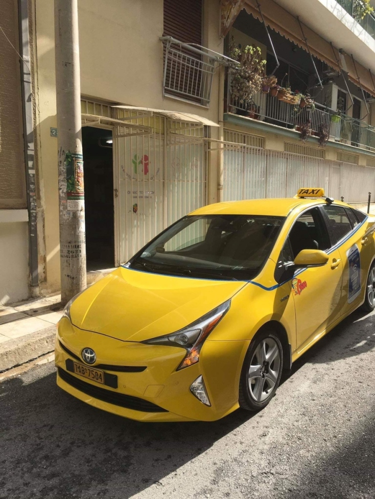 «Οι Φίλοι του Παιδιού» και το Ραδιοταξί Κόσμος 18300 στέλνουν τρόφιμα στα σπίτια άπορων οικογενειών υποστηρίζοντας την πρωτοβουλία «Μένουμε Σπίτι»