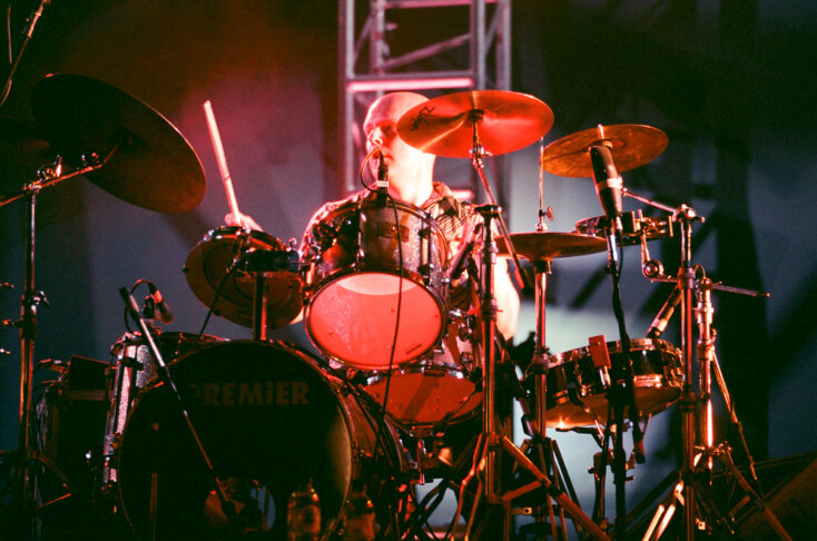 Στιγμιότυπο από τη συναυλία των Radiohead στο Θέατρο Λυκαβηττού στην Αθήνα το 2000