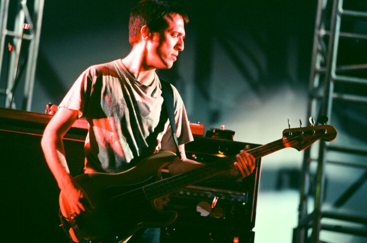 Στιγμιότυπο από τη συναυλία των Radiohead στο Θέατρο Λυκαβηττού στην Αθήνα το 2000