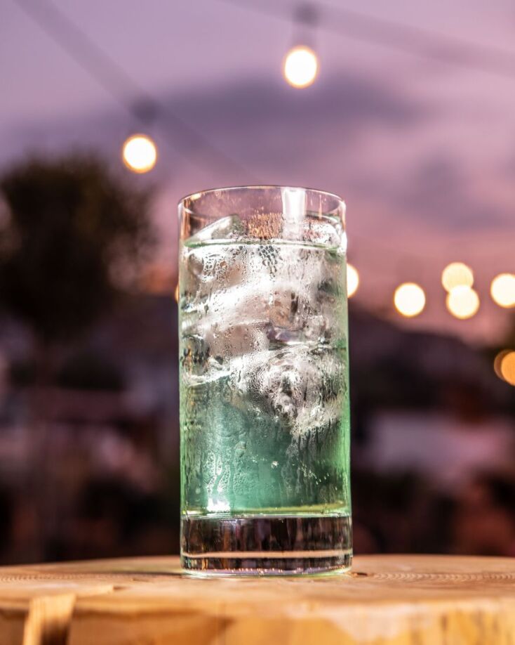 Το Ergon άνοιξε μια υπέροχη ταράτσα για το καλοκαίρι