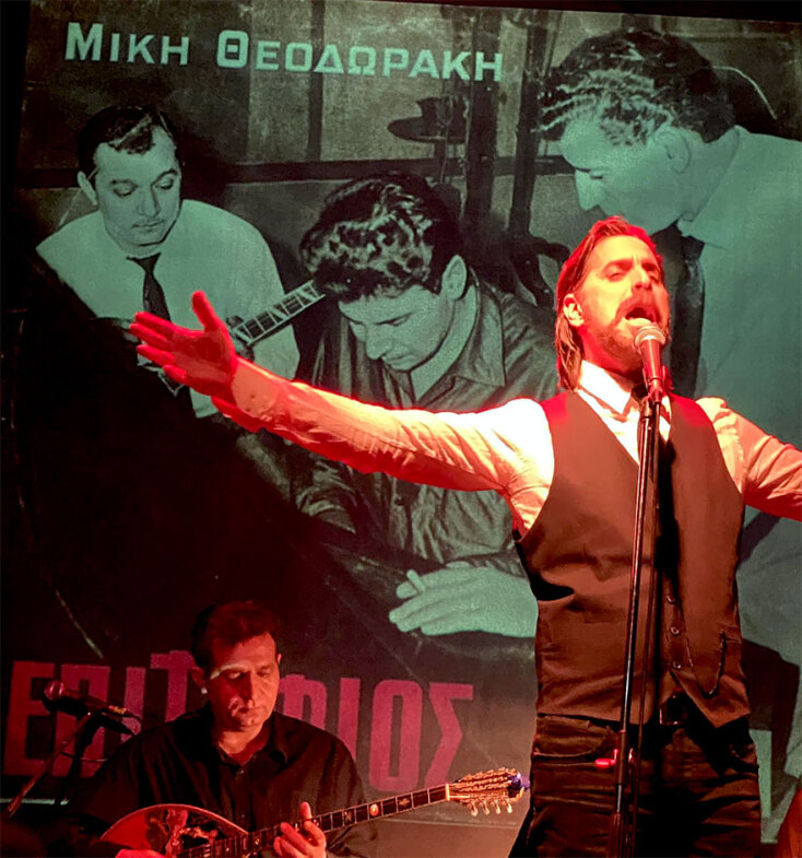 «Ένας αιώνας ελληνικό τραγούδι, 1922-2022» από τους ΡοΜατζόρε στη Μουσική Σκηνή Σφίγγα