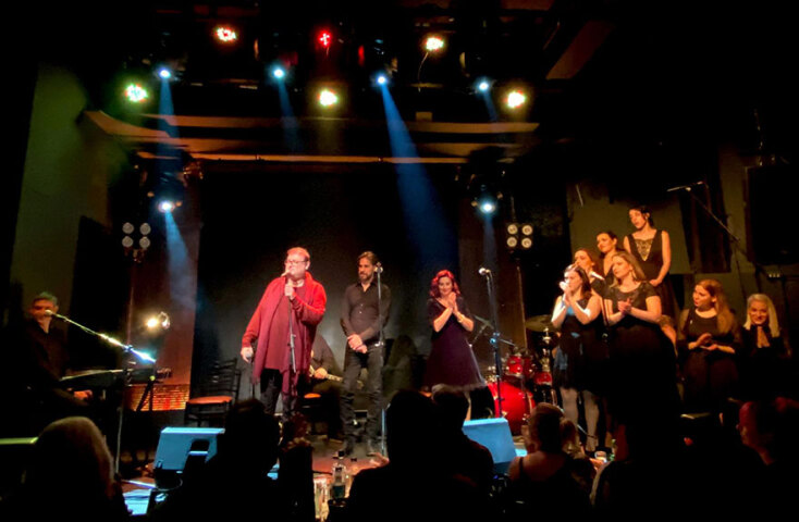 «Ένας αιώνας ελληνικό τραγούδι, 1922-2022» από τους ΡοΜατζόρε στη Μουσική Σκηνή Σφίγγα