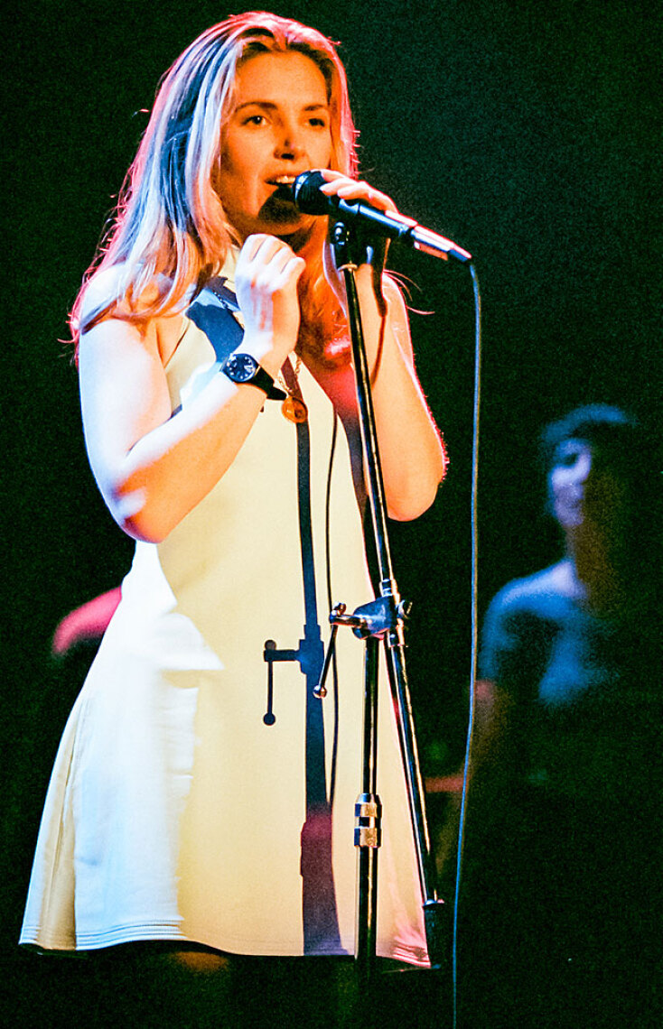 Στιγμιότυπο από τη συναυλία των Saint Etienne στην Αθήνα το 1994