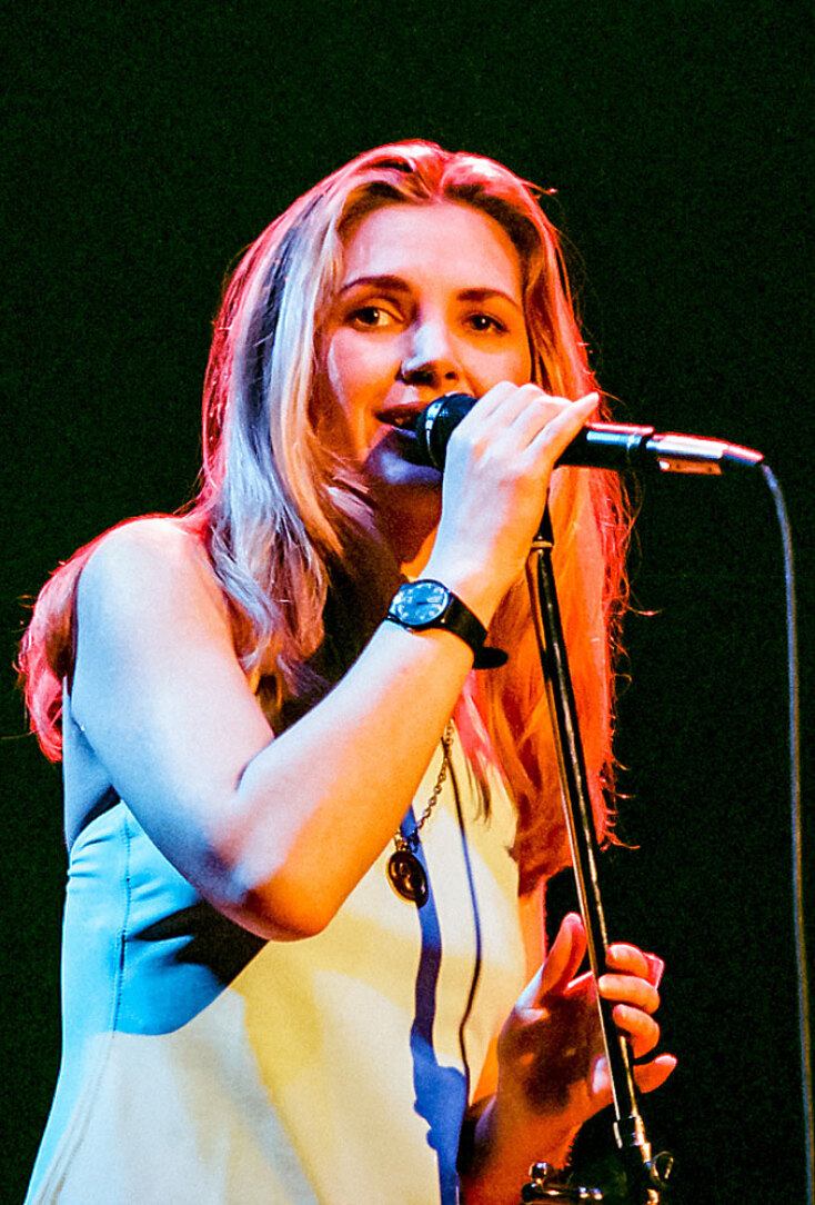 Στιγμιότυπο από τη συναυλία των Saint Etienne στην Αθήνα το 1994