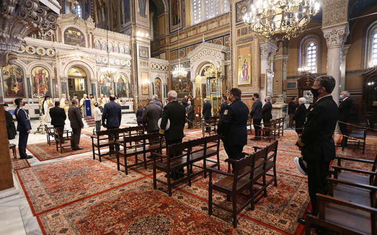 Κυριακή της Ορθοδοξίας στη Μητρόπολη Αθηνών: Αποστάσεις και μάσκα