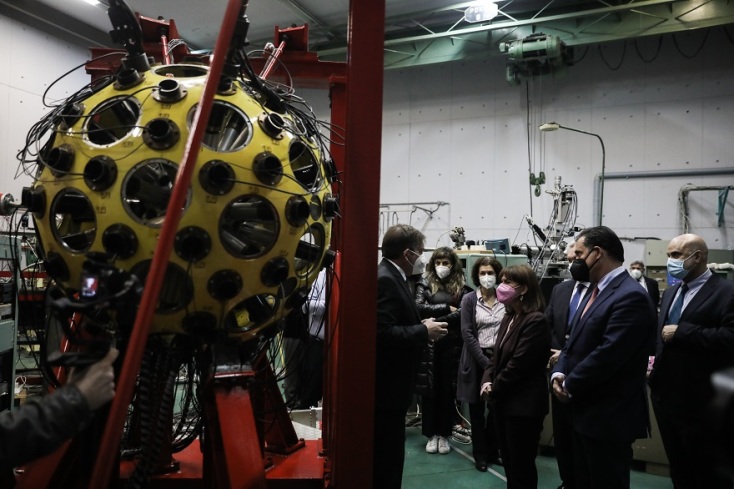 Επίσκεψη της Προέδρου της Δημοκρατίας Κατερίνας Σακελλαροπούλου στο Εθνικό Κέντρο Έρευνας Φυσικών Επιστημών «Δημόκριτος»