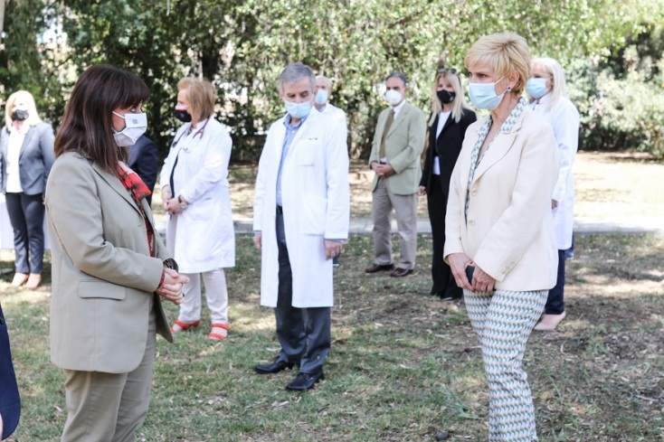 Επίσκεψη της Κατερίνας Σακελλαροπούλου στο Γενικό Νοσοκομείο Αθηνών «Γ. Γεννηματάς»