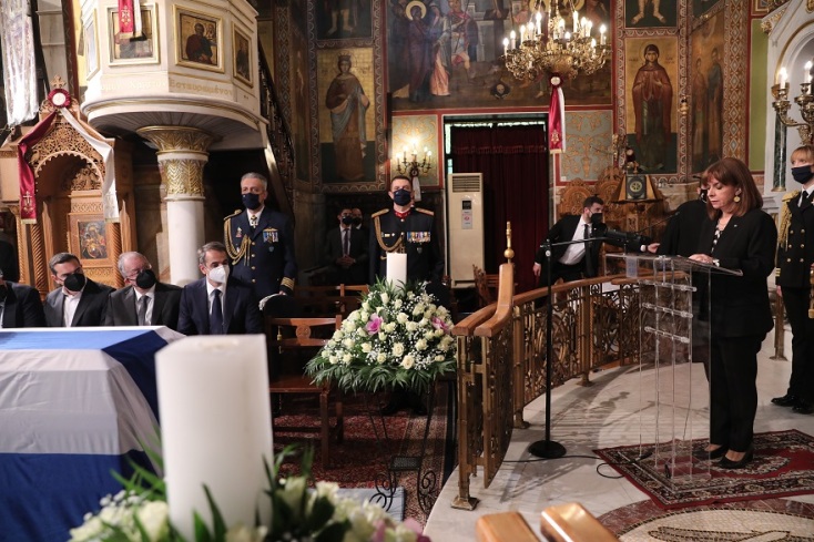 Τα λόγια της Κατερίνας Σακελλαροπούλου για τον Κάρολο Παπούλια