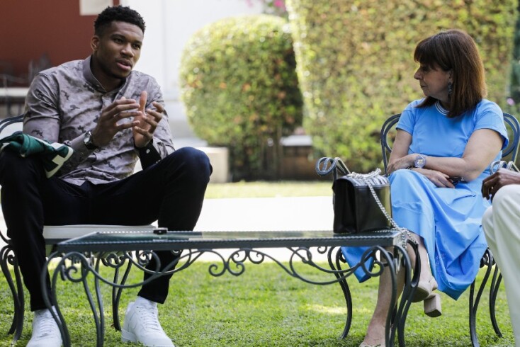 Στο Προεδρικό Μέγαρο η οικογένεια Αντετοκούνμπο 