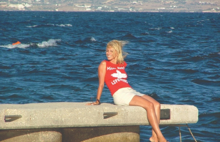 Η συγγραφέας και δημοσιογράφος Κική Τσιλιγγερίδου