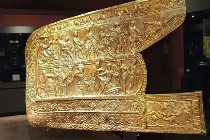 Χρυσή φαρέτρα από τον θησαυρό των Σκυθών στο μουσείο της Μελιτόπολης στην Κριμαία