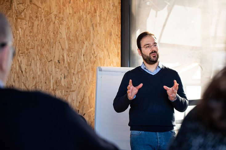 Χρίστος Ρίγγας, υπεύθυνος ερευνητικών και εκπαιδευτικών προγραμμάτων του ΠΙΟΠ (Πολιτιστικού Ιδρύματος Ομίλου Πειραιώς) 