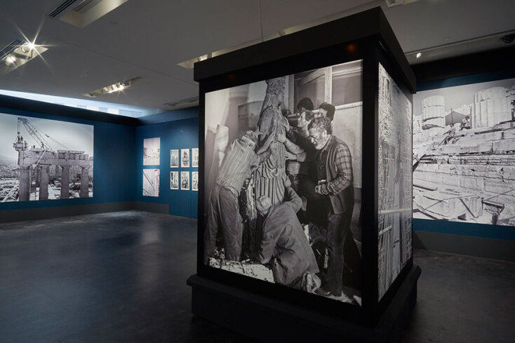 Έκθεση φωτογραφίας ΣΜΙΛΗ ΚΑΙ ΜΝΗΜΗ. Η συμβολή της μαρμαροτεχνίας στην αναστήλωση των μνημείων της Ακρόπολης