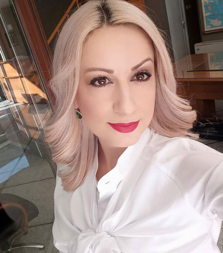 Σοφία Σπανού - Παρουσιάστρια της εκπομπής «Το μαγκαζίνο της Θεσσαλίας» στο Θεσσαλία Tηλεόραση