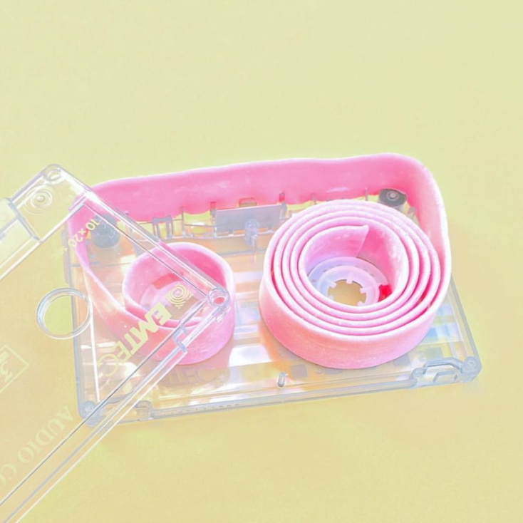 “Roll up” Chewing gum