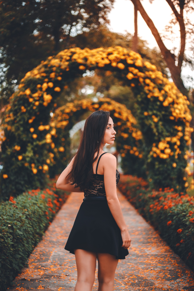 Στενές κοντές φούστες