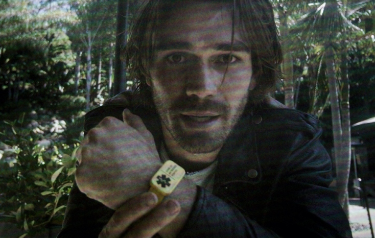 O K.J. Apa στην ταινία «Songbird» του Adam Mason