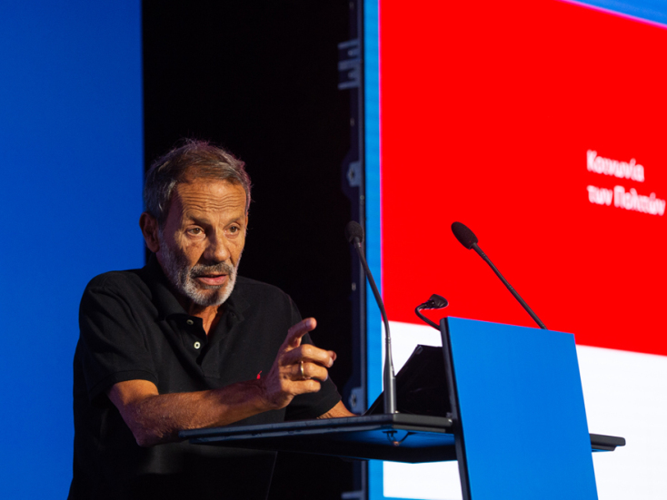 Σταύρος Ξαρχάκος, μουσικοσυνθέτης