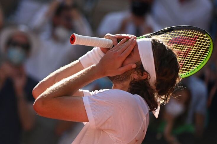 stefanos-tsitsipas-roland-garros-niki.jpg