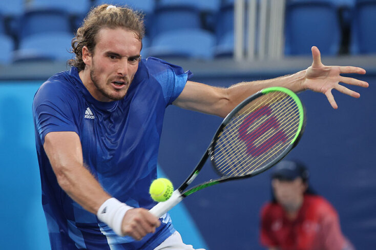 Ολυμπιακοί Αγώνες Τόκιο 2020: Ο Στέφανος Τσιτσιπάς κέρδισε με 2-1 σετ τον Γερμανό Φίλιπ Κολσράιμπερ και πήρε την πρόκριση στους «32»