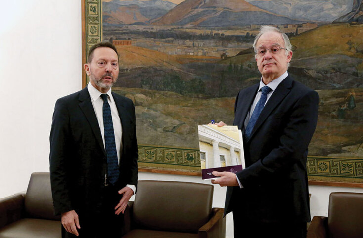 Γιάννης Στουρνάρας Βουλή των Ελλήνων