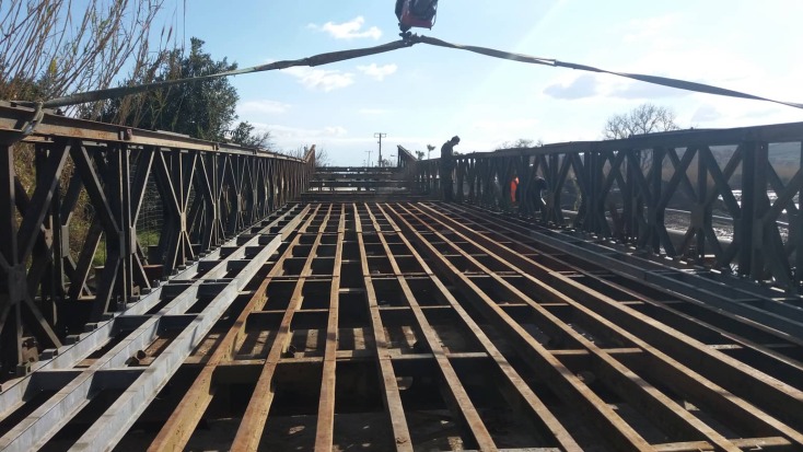 Ο στρατός έστησε γέφυρες στα Χανιά  