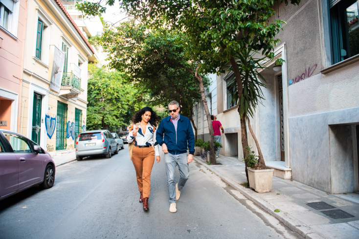 Ο μουσικός παραγωγός Blend Mishkin και η τραγουδίστρια Sugahspank