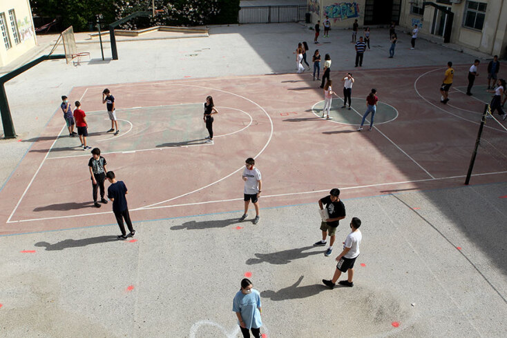 Η επιστροφή των μαθητών στα σχολεία 